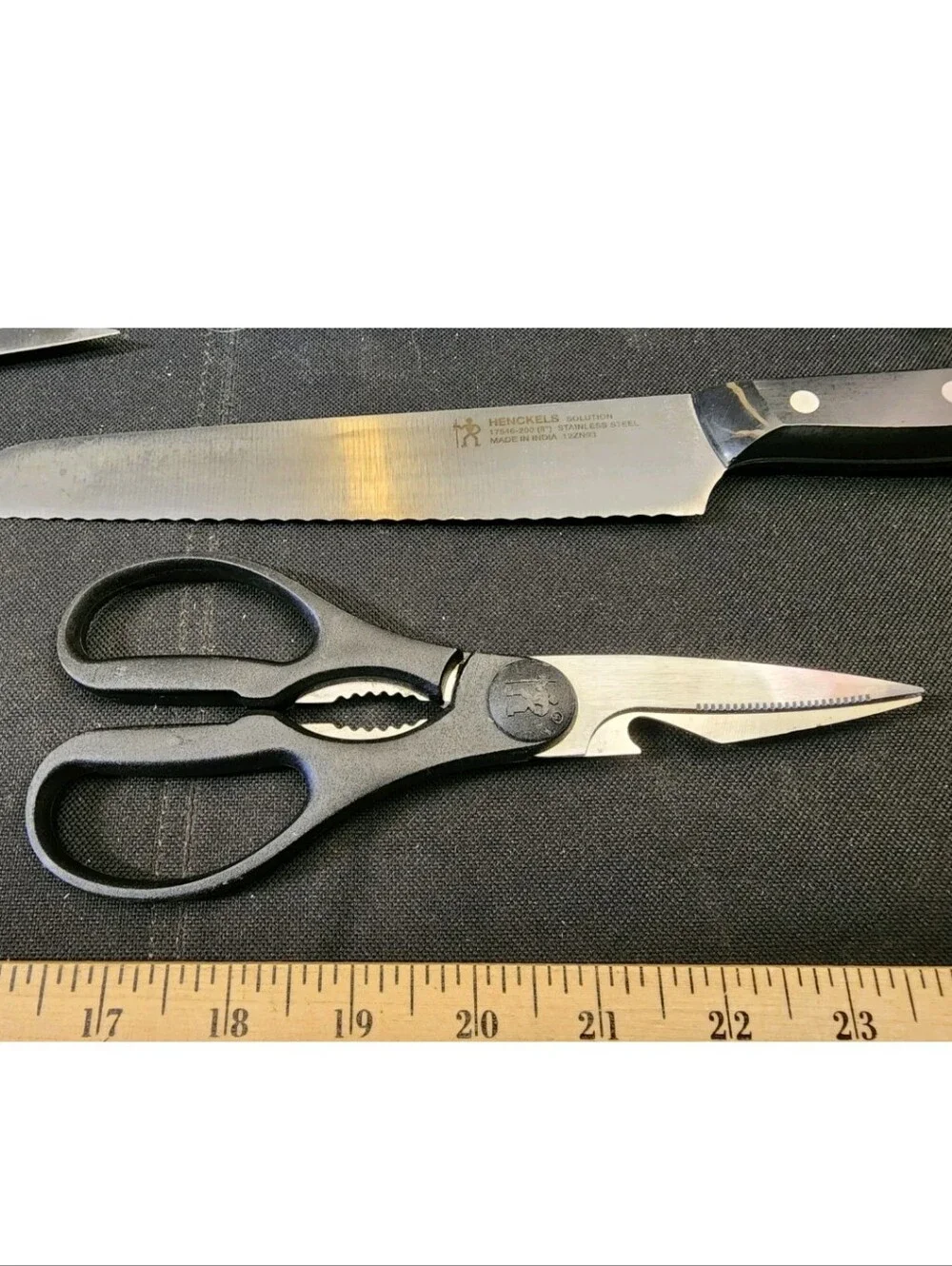 J.A. Henkels 9 Pc Knife Set With Block Used Ready2Use